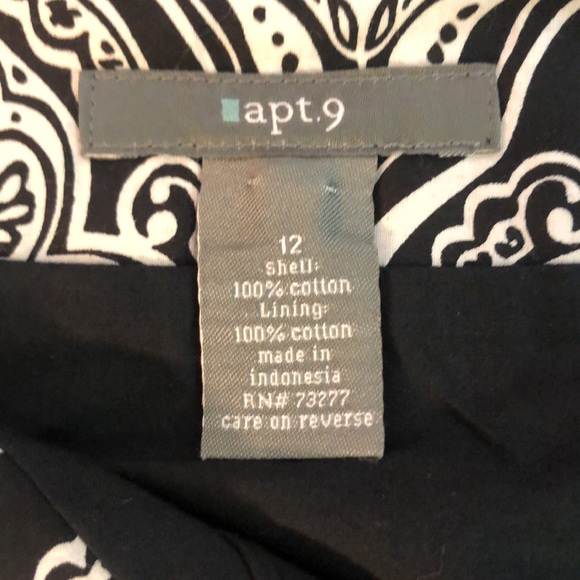 Apt. 9 Pleated Skirt, Sz 12, black/white paisley - Picture 4 of 4